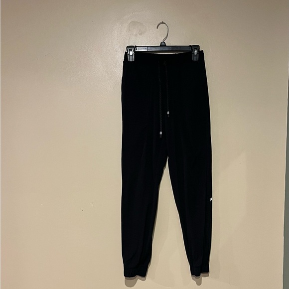 Fabletics Women's Black The One Joggers Size XXS Workout Gym Athletic - Picture 3 of 13